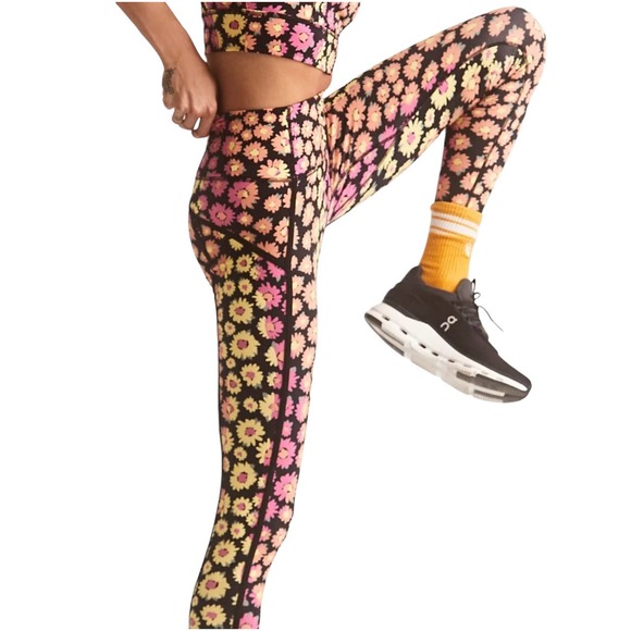 Free People Pants - Free People Movement You’re A Peach Daisy Printed Leggings Size S
